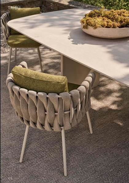 トスカラウンジチェア