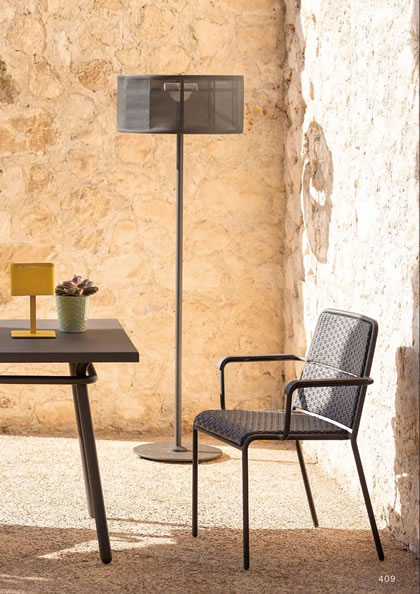 A600ウィッカーアームチェア