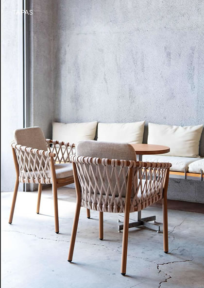 マドリッドアームチェア