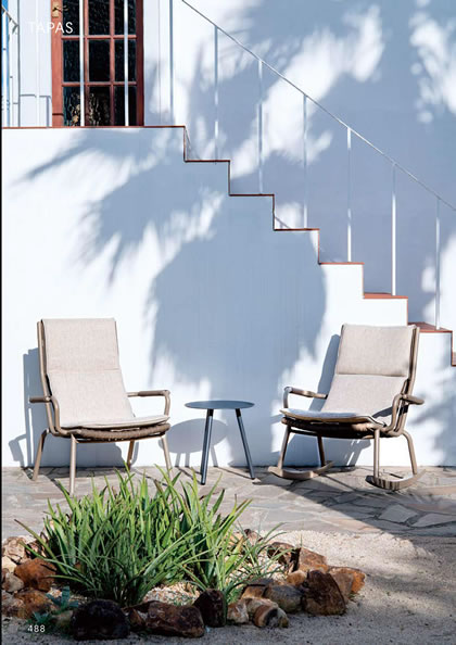 マタロハイバックラウンジアームチェア