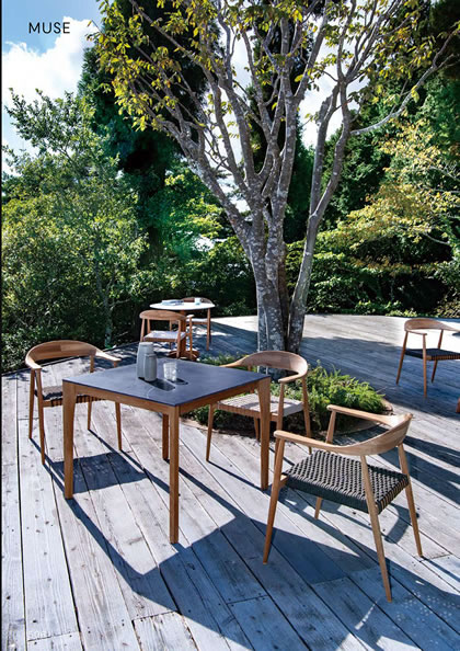 ミューズロープスタッキングアームチェア／ブラック