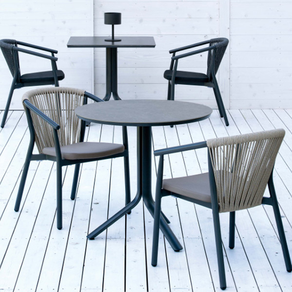 サラゴサアームチェア-ガーデン家具ドットコム